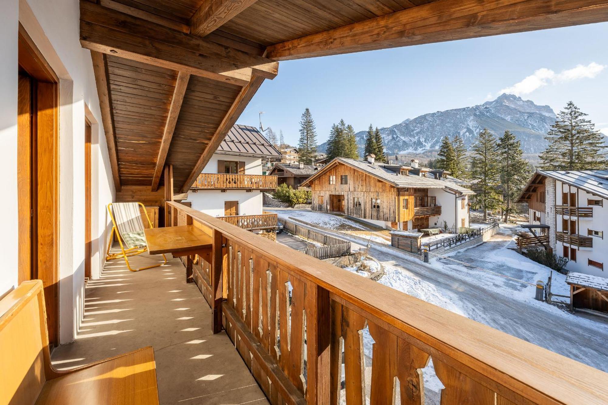 Attico Lodge Кортина-д'Ампеццо Экстерьер фото